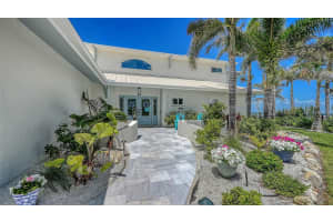 723 KEY ROYALE DRIVE, HOLMES BEACH, FL 34217 - MLS#MFRA4689081