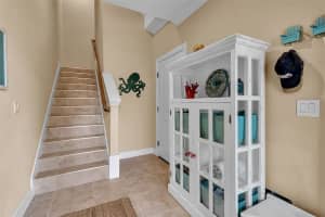 5589 CANNES CIRCLE, SARASOTA, FL 34231 - MLS#MFRA4689088