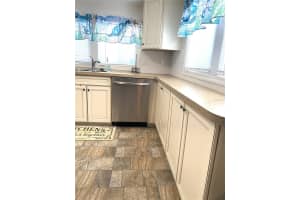 6517 ARIZONA STREET, BRADENTON, FL 34207 - MLS#MFRA4689109