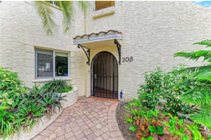 6101 34TH STREET, BRADENTON, FL 34210 - MLS#MFRA4689140