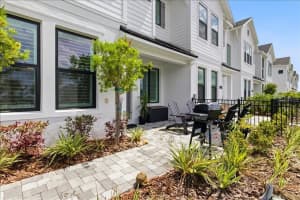 1615 SPRINGWELL LANE, SARASOTA, FL 34240 - MLS#MFRA4689156