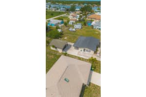 549 LAKEMONT AVENUE, PORT CHARLOTTE, FL 33952 - MLS#MFRA4689195