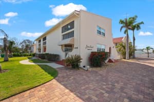 6708 SARASEA CIRCLE, SARASOTA, FL 34242 - MLS#MFRA4689234