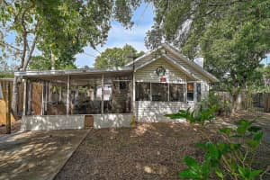 2403 HICKORY AVENUE, SARASOTA, FL 34234 - MLS#MFRA4689265