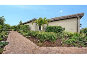 10089 MORNING MIST LN LANE, SARASOTA, FL 34241 - MLS#MFRA4689300