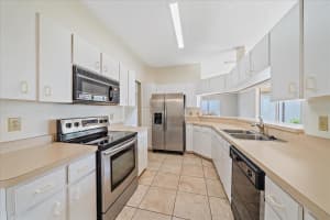 4320 MARCOTT CIRCLE, SARASOTA, FL 34233 - MLS#MFRA4689346