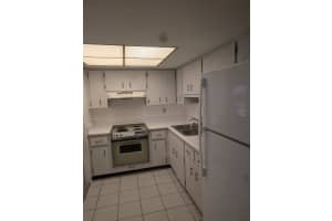 6043 CORAL WAY, BRADENTON, FL 34207 - MLS#MFRA4689353