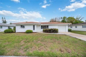 2501 CASS STREET, SARASOTA, FL 34231 - MLS#MFRA4689368