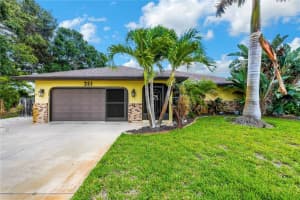 251 Plantation Rd, VENICE