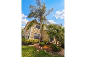 8905 MANOR LOOP, LAKEWOOD RANCH, FL 34202 - MLS#MFRA4689380