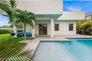 5351 MOELLER AVENUE, SARASOTA, FL 34233 - MLS#MFRA4689390