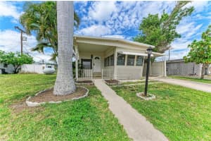 709 50TH AVENUE TERRACE, BRADENTON, FL 34207 - MLS#MFRA4689409