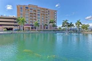 808 3rd Ave W #509, BRADENTON