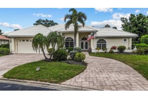 832 Carnoustie Dr, VENICE