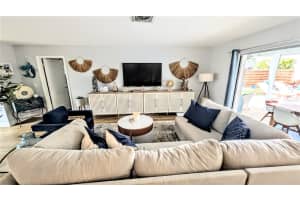 7477 MARIANA DRIVE, SARASOTA, FL 34231 - MLS#MFRA4689515