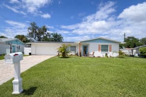 3602 Cambridge Dr W, BRADENTON