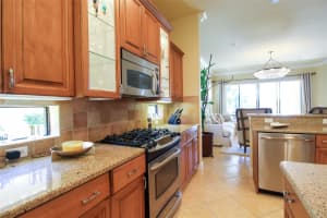 7236 PRESIDIO GLEN, LAKEWOOD RANCH, FL 34202 - MLS#MFRA4689526
