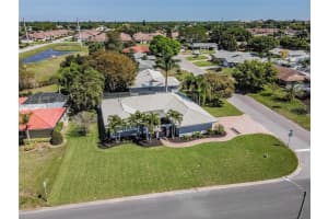 1219 VILLAGE GREEN PARKWAY, BRADENTON, FL 34209 - MLS#MFRA4689537