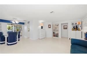 520 GLEN OAK ROAD, VENICE, FL 34292 - MLS#MFRA4689554