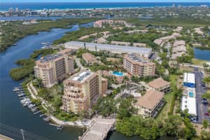 5591 Cannes Cir #502, SARASOTA