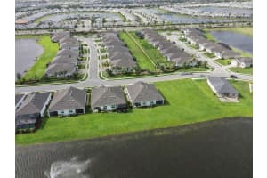 17817 PASTURELAND AVENUE, LAKEWOOD RANCH, FL 34211 - MLS#MFRA4689605