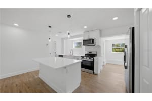 561 YALE ROAD, VENICE, FL 34293 - MLS#MFRA4689608
