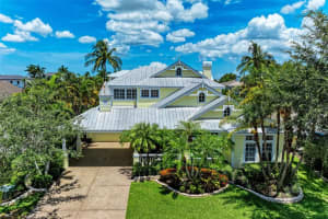 4527 BLUE MARLIN DRIVE, BRADENTON, FL 34208 - MLS#MFRA4689672