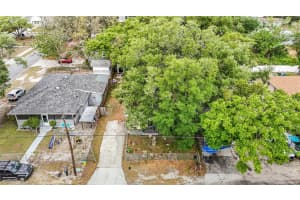 3804 52ND STREET, TAMPA, FL 33619 - MLS#MFRA4689695