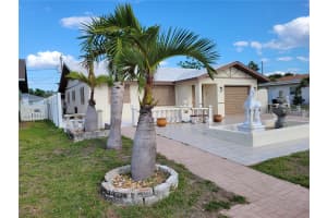 1028 LILLIAN STREET, VENICE, FL 34285 - MLS#MFRA4689709