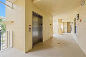 6360 WATERCREST WAY, LAKEWOOD RANCH, FL 34202 - MLS#MFRA4689714