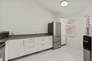 5623 MONTE ROSSO ROAD, SARASOTA, FL 34243 - MLS#MFRA4689751