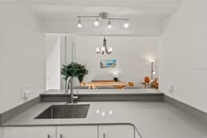 5623 MONTE ROSSO ROAD, SARASOTA, FL 34243 - MLS#MFRA4689751