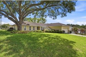 1911 MICHELLE LANE, LAKELAND, FL 33813 - MLS#MFRA4689818