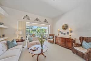 7220 SOUTHGATE COURT, SARASOTA, FL 34243 - MLS#MFRA4689847