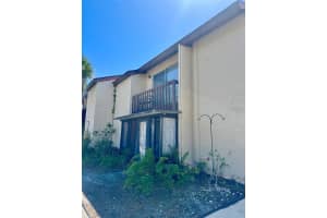 2632 HIDDEN LAKE DRIVE, SARASOTA, FL 34237 - MLS#MFRA4689851