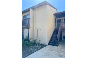 2632 HIDDEN LAKE DRIVE, SARASOTA, FL 34237 - MLS#MFRA4689851