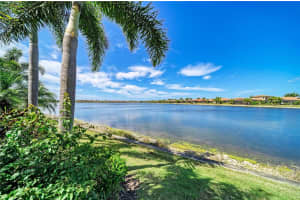 352 MARAVIYA BOULEVARD, NOKOMIS, FL 34275 - MLS#MFRA4689871