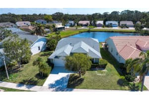 9590 KNIGHTSBRIDGE CIRCLE, SARASOTA, FL 34238 - MLS#MFRA4689897