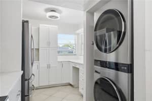 7860 PALM AIRE LANE, SARASOTA, FL 34243 - MLS#MFRA4689954