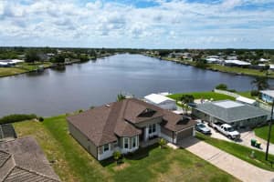 729 CRESTVIEW CIRCLE, PORT CHARLOTTE, FL 33948 - MLS#MFRA4689969