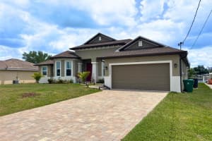 729 CRESTVIEW CIRCLE, PORT CHARLOTTE, FL 33948 - MLS#MFRA4689969
