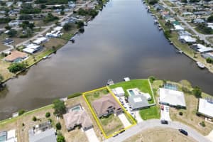 729 CRESTVIEW CIRCLE, PORT CHARLOTTE, FL 33948 - MLS#MFRA4689969