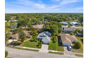 5871 HELEN WAY, SARASOTA, FL 34243 - MLS#MFRA4690035