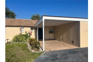 655 Park Cir, BRADENTON