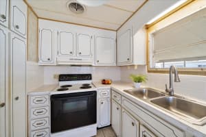 89 DEL RIO DRIVE, PALMETTO, FL 34221 - MLS#MFRA4690086