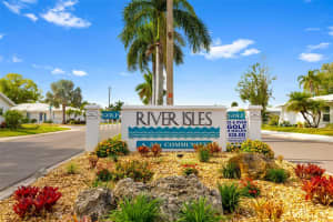 3910 JOYCE DRIVE, BRADENTON, FL 34208 - MLS#MFRA4690087
