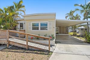 30 Flores Dr, PALMETTO