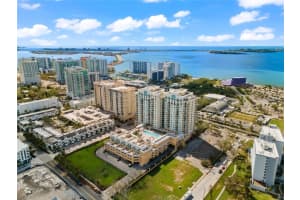 800 N Tamiami Trl #321a, SARASOTA