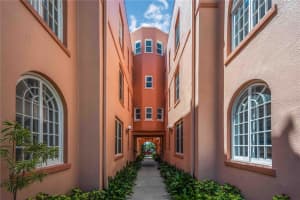 1221 PALM AVENUE, SARASOTA, FL 34236 - MLS#MFRA4690129