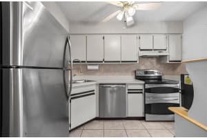 7294 CLOISTER DRIVE, SARASOTA, FL 34231 - MLS#MFRA4690237